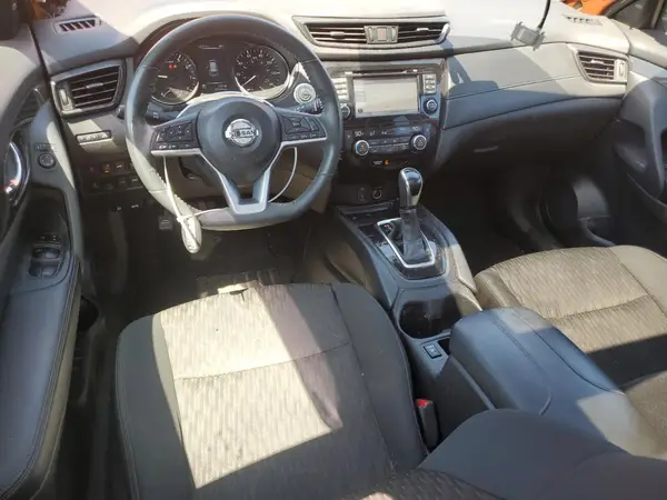 5N1AT2MV6HC768116 2017 NISSAN ROGUE - Image 8