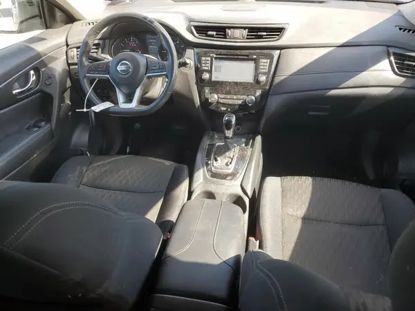5N1AT2MV6HC775731 2017 NISSAN ROGUE - Image 8