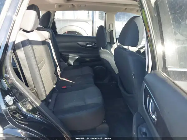 5N1AT2MV6HC776104 2017 NISSAN ROGUE - Image 8