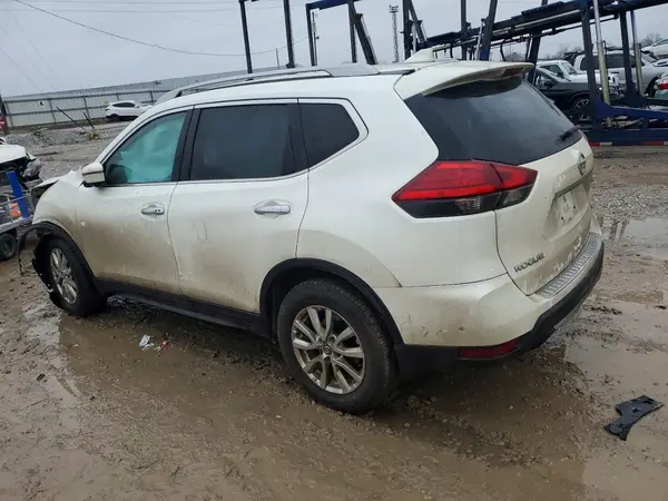 5N1AT2MV6HC777687 2017 NISSAN ROGUE - Image 2