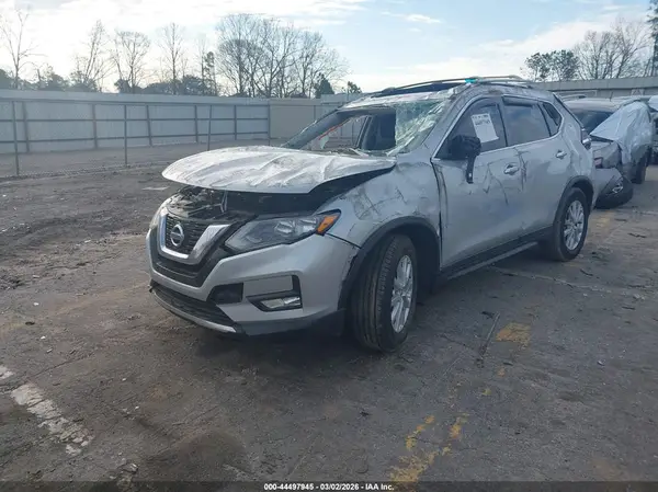 5N1AT2MV6HC779729 2017 NISSAN ROGUE - Image 2