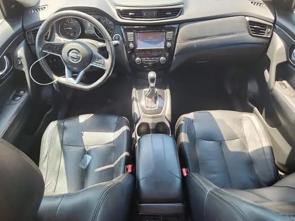 5N1AT2MV6HC781562 2017 NISSAN ROGUE - Image 8