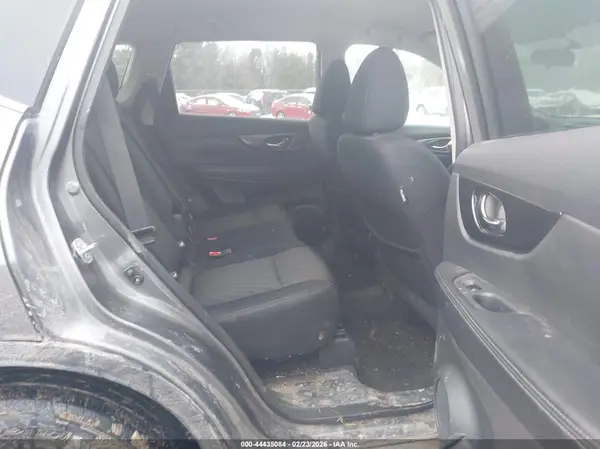 5N1AT2MV6HC782193 2017 NISSAN ROGUE - Image 8