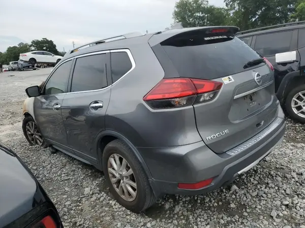 5N1AT2MV6HC782212 2017 NISSAN ROGUE - Image 2