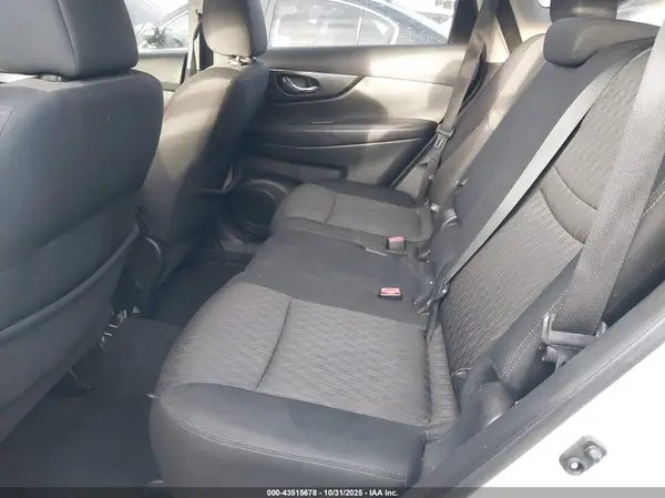 5N1AT2MV6HC782842 2017 NISSAN ROGUE - Image 8