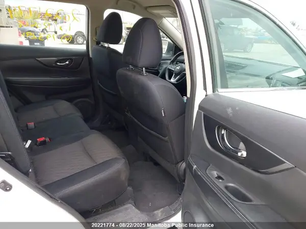 5N1AT2MV6HC793291 2017 NISSAN ROGUE - Image 8