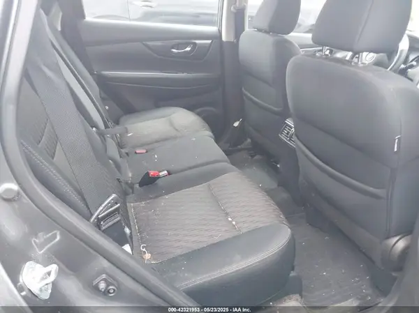 5N1AT2MV6HC797681 2017 NISSAN ROGUE - Image 8