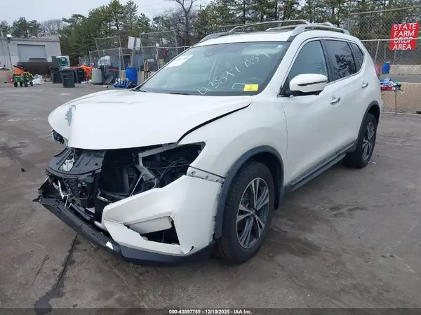 5N1AT2MV6HC799866 2017 NISSAN ROGUE - Image 2