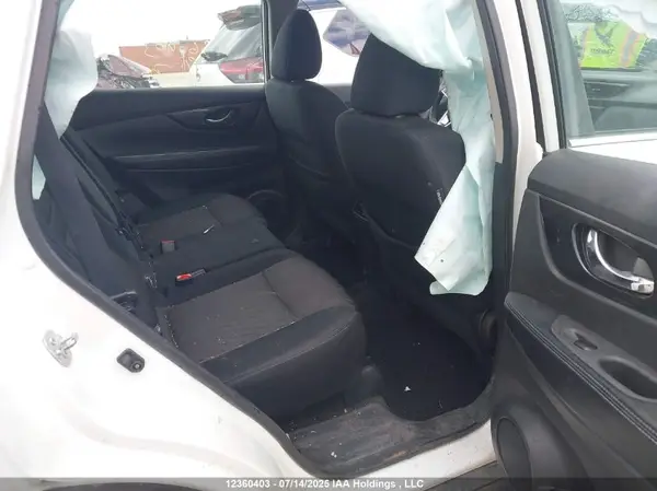 5N1AT2MV6HC800806 2017 NISSAN ROGUE - Image 8