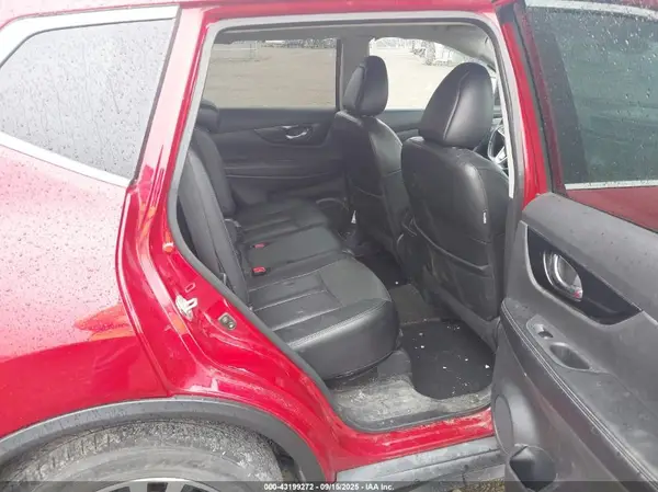 5N1AT2MV6HC803981 2017 NISSAN ROGUE - Image 8