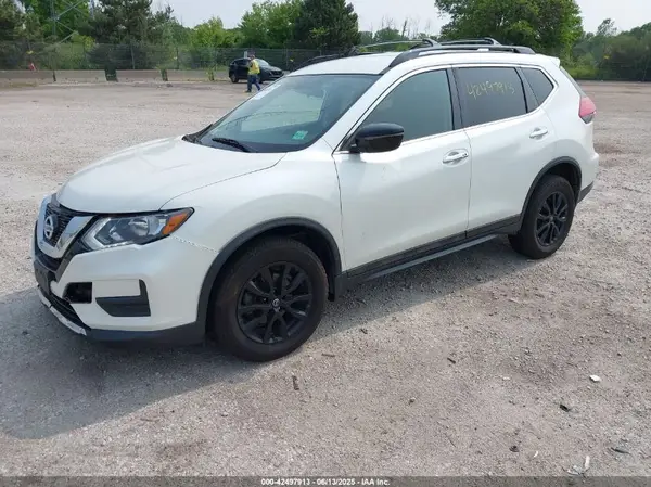 5N1AT2MV6HC804371 2017 NISSAN ROGUE - Image 2