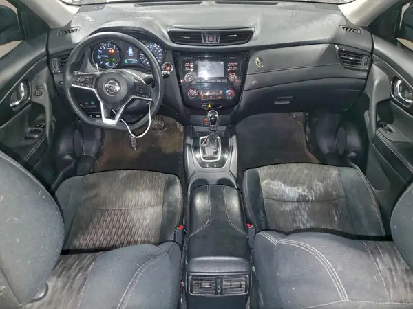 5N1AT2MV6HC808498 2017 NISSAN ROGUE - Image 8
