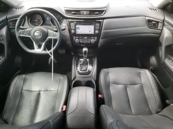 5N1AT2MV6HC811689 2017 NISSAN ROGUE - Image 8