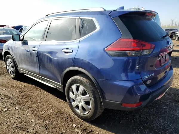 5N1AT2MV6HC813779 2017 NISSAN ROGUE - Image 2