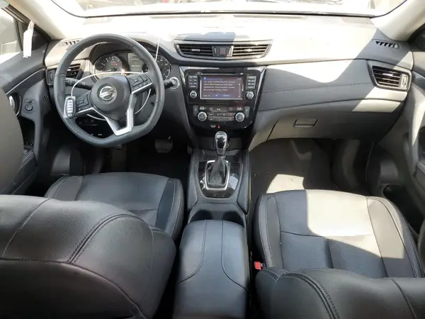 5N1AT2MV6HC815239 2017 NISSAN ROGUE - Image 8
