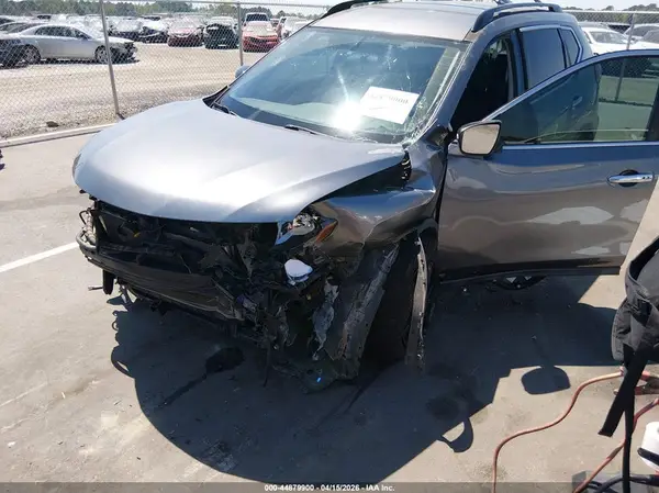 5N1AT2MV6HC815659 2017 NISSAN ROGUE - Image 2