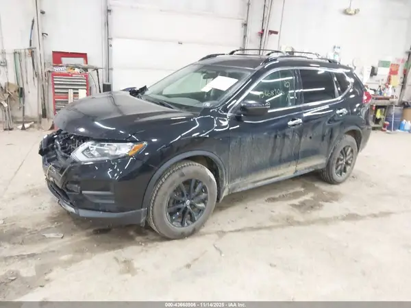 5N1AT2MV6HC816133 2017 NISSAN ROGUE - Image 2