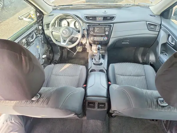 5N1AT2MV6HC819016 2017 NISSAN ROGUE - Image 8