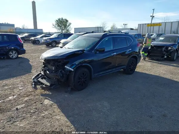 5N1AT2MV6HC820845 2017 NISSAN ROGUE - Image 2