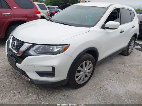 5N1AT2MV6HC821123 2017 NISSAN ROGUE - Image 2