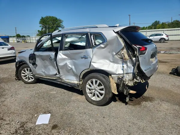 5N1AT2MV6HC822630 2017 NISSAN ROGUE - Image 2