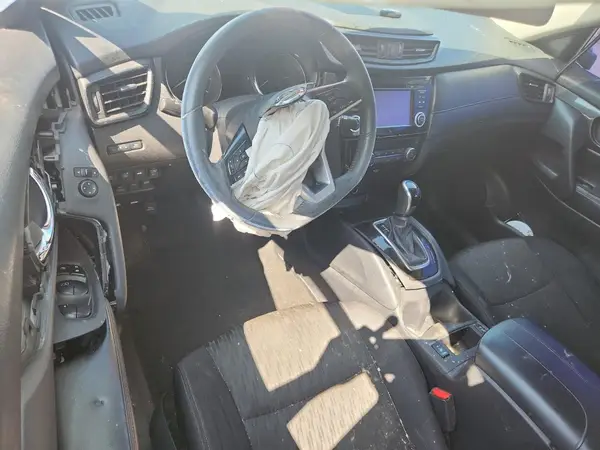 5N1AT2MV6HC822630 2017 NISSAN ROGUE - Image 8