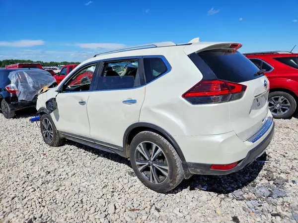 5N1AT2MV6HC835118 2017 NISSAN ROGUE - Image 2