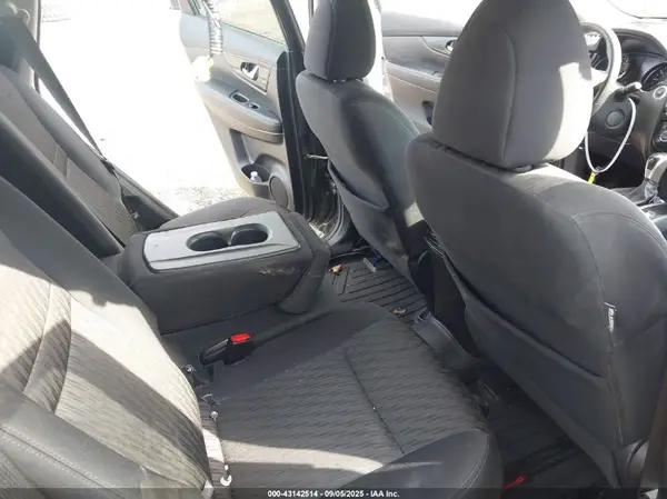 5N1AT2MV6HC839086 2017 NISSAN ROGUE - Image 8