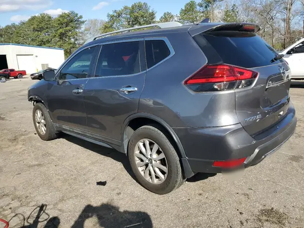 5N1AT2MV6HC840884 2017 NISSAN ROGUE - Image 2