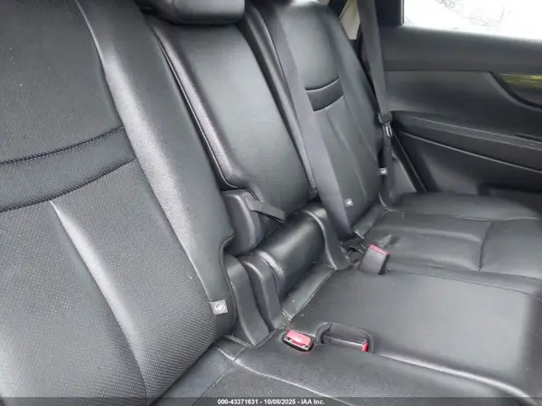 5N1AT2MV6HC841453 2017 NISSAN ROGUE - Image 8