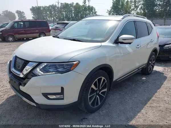 5N1AT2MV6HC847141 2017 NISSAN ROGUE - Image 2