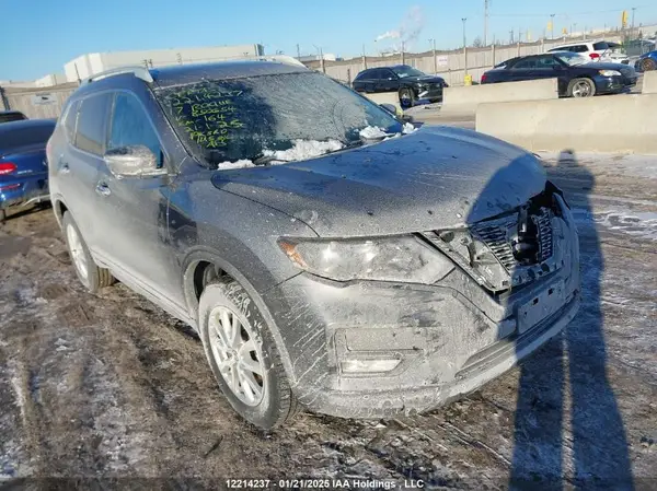 5N1AT2MV6HC850654 2017 NISSAN ROGUE - Image 1