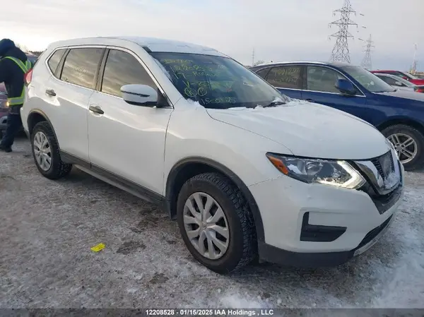 5N1AT2MV6HC854896 2017 NISSAN ROGUE - Image 1