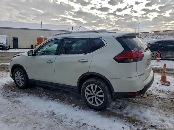 5N1AT2MV6HC858074 2017 NISSAN ROGUE - Image 2