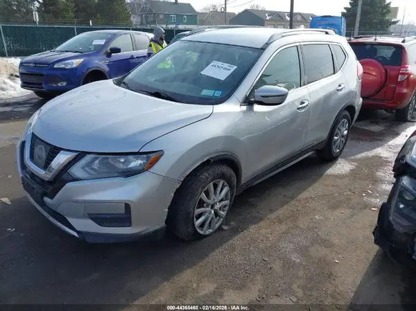 5N1AT2MV6HC859130 2017 NISSAN ROGUE - Image 2