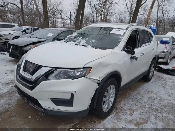 5N1AT2MV6HC859550 2017 NISSAN ROGUE - Image 2