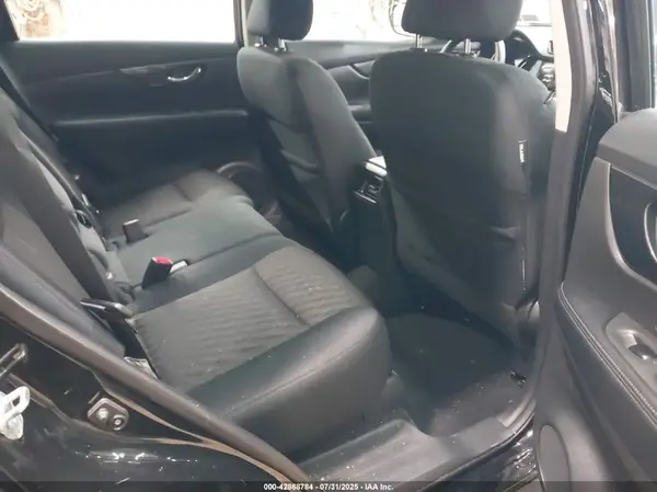 5N1AT2MV6HC868748 2017 NISSAN ROGUE - Image 8