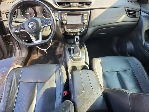 5N1AT2MV6HC871651 2017 NISSAN ROGUE - Image 8