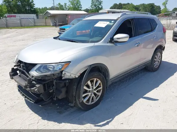 5N1AT2MV6HC886005 2017 NISSAN ROGUE - Image 2