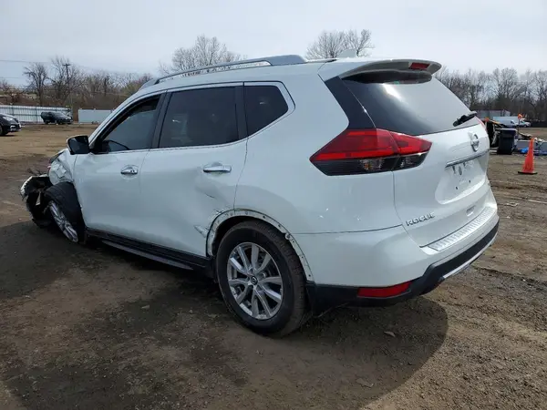 5N1AT2MV6HC886246 2017 NISSAN ROGUE - Image 2