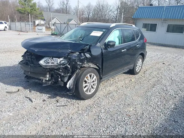 5N1AT2MV6HC886313 2017 NISSAN ROGUE - Image 2