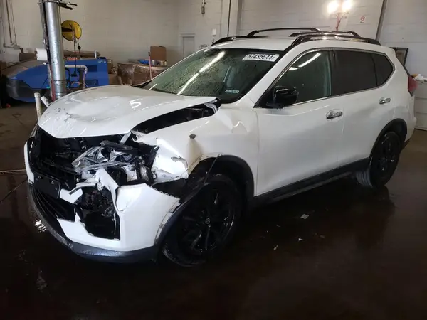 5N1AT2MV6HC886960 2017 NISSAN ROGUE - Image 1