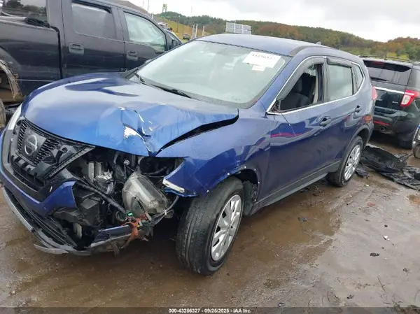 5N1AT2MV6HC895562 2017 NISSAN ROGUE - Image 2