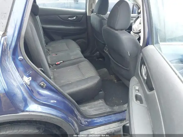 5N1AT2MV6HC895562 2017 NISSAN ROGUE - Image 8