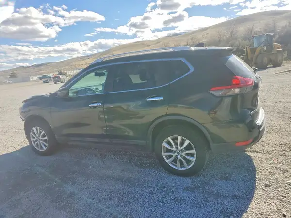 5N1AT2MV6JC704212 2018 NISSAN ROGUE - Image 2