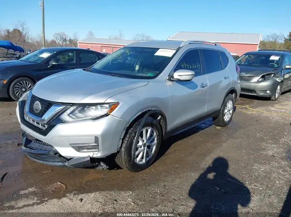 5N1AT2MV6JC709654 2018 NISSAN ROGUE - Image 2