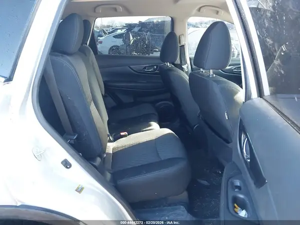 5N1AT2MV6JC709654 2018 NISSAN ROGUE - Image 8