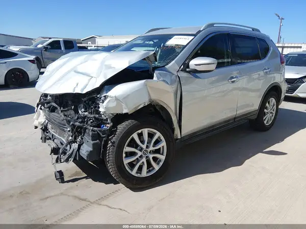 5N1AT2MV6JC712179 2018 NISSAN ROGUE - Image 2