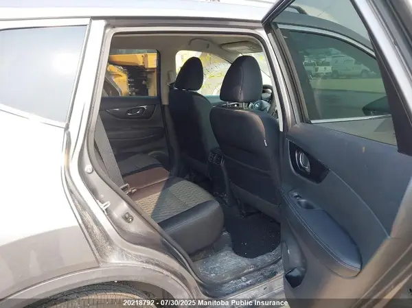 5N1AT2MV6JC716541 2018 NISSAN ROGUE - Image 8