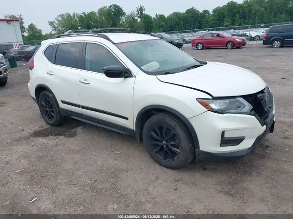 5N1AT2MV6JC721111 2018 NISSAN ROGUE - Image 1